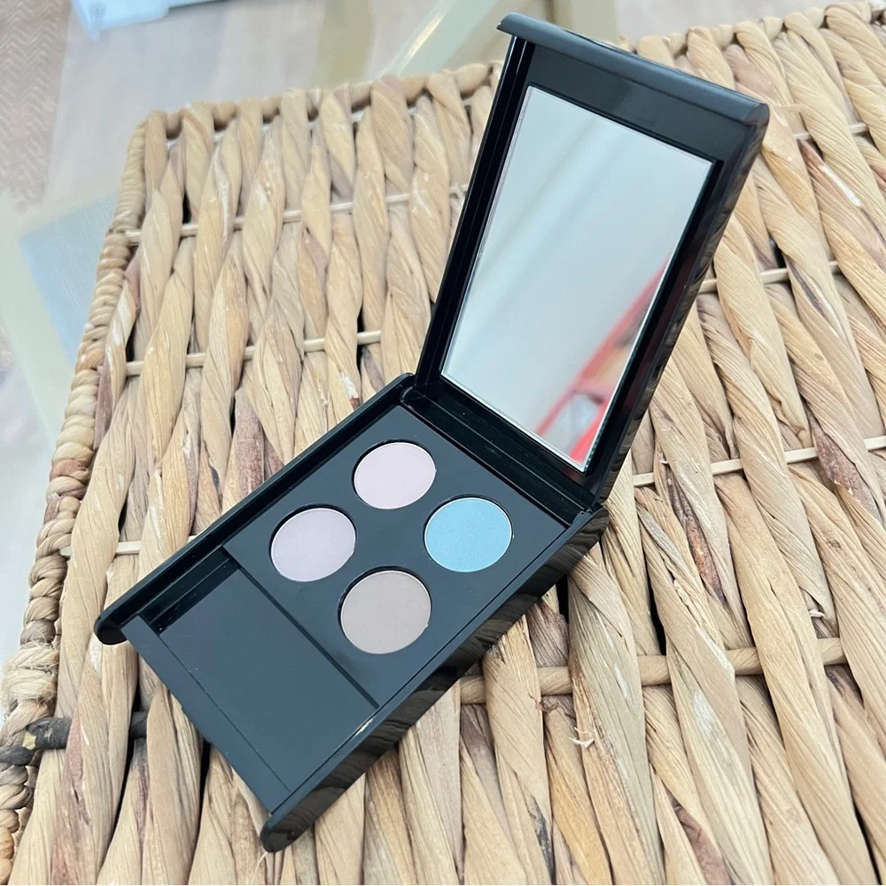 Elizabeth Arden Classic Eyeshadow Quad NO. 9208-4